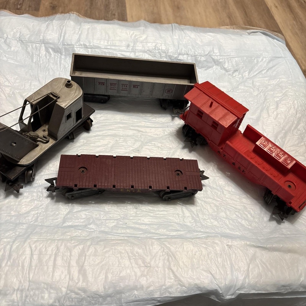 Vintage Marx O Gauge Train Car Lot Crane Erie PRR ATSF Tin Litho